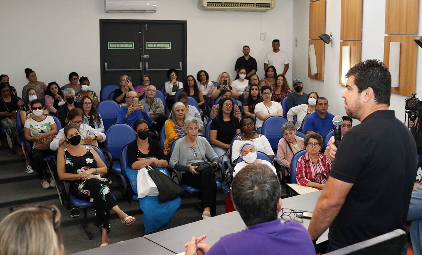 120 artesãos de Macaé recebem a Carteira Nacional