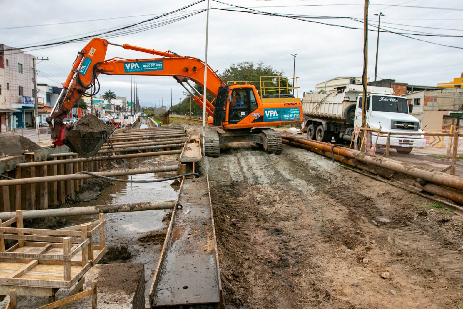 Obras para drenagem das águas das chuvas avançam
