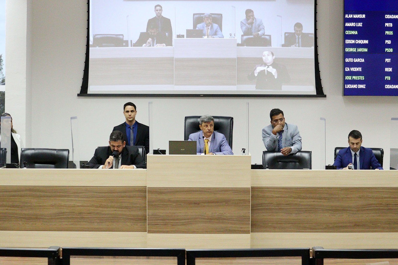 Saúde, educação e assistência social em debate na Câmara