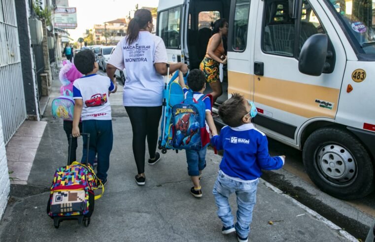 Responsáveis por transporte da rede municipal esquece criança dentro de van escolar em Macaé