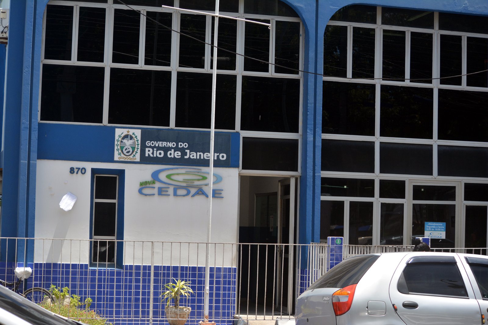 Cedae faz reparo emergencial em adutora de Macaé