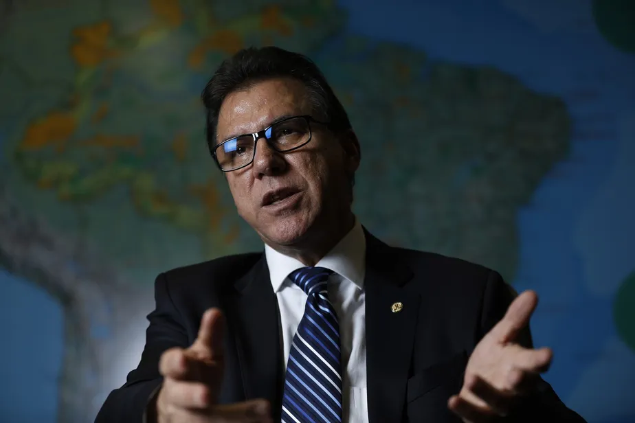 Governo vai acabar com o saque-aniversário do FGTS, diz Luiz Marinho