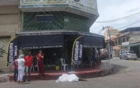 Homem é morto a tiros no centro de Macaé