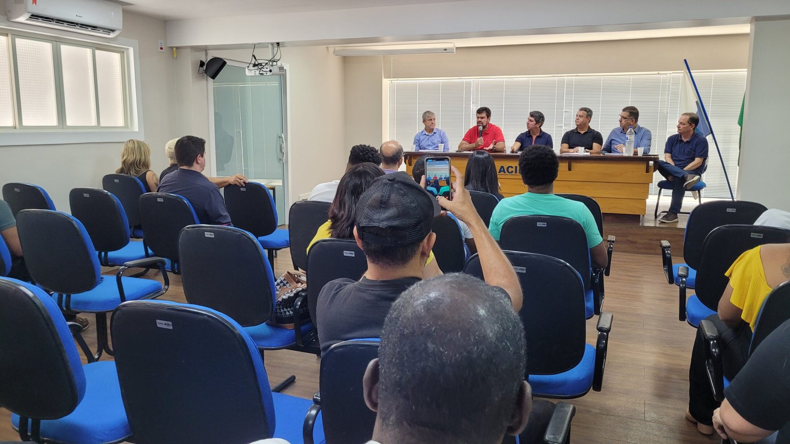 Governo apresenta às instituições locais programação do Carnaval da Alegria