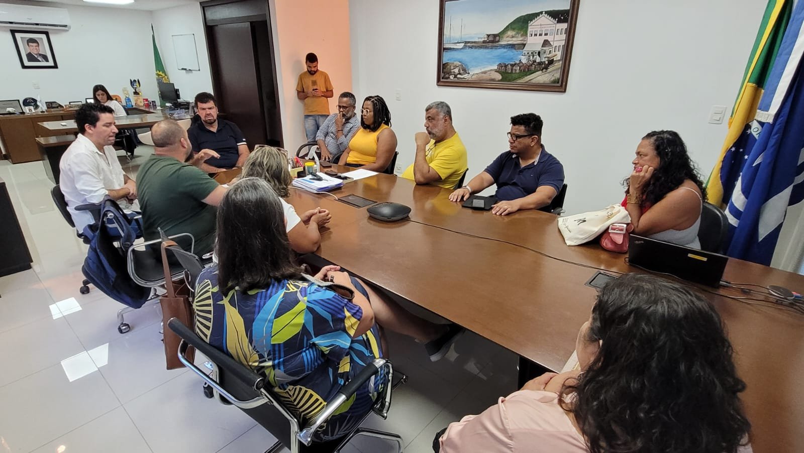 Governo e Conselho debatem novos fomentos para artistas locais