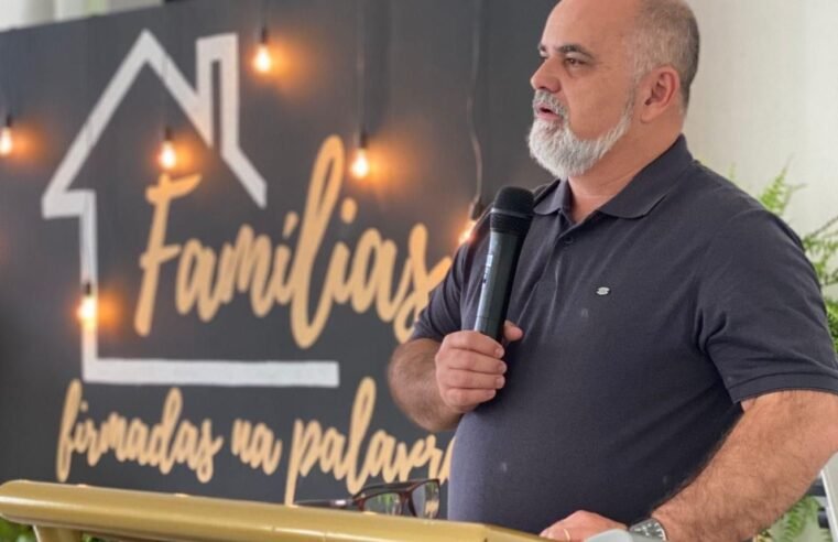 Professor do CIEP 459, pastor Vanderlei é acusado de assediar sexualmente aluna da unidade de ensino; prefeitura abafa o caso