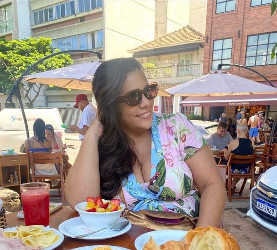 Vídeo: Prima do prefeito de Casimiro de Abreu recebe salário de mais de R$ 15 mil como professora na rede municipal