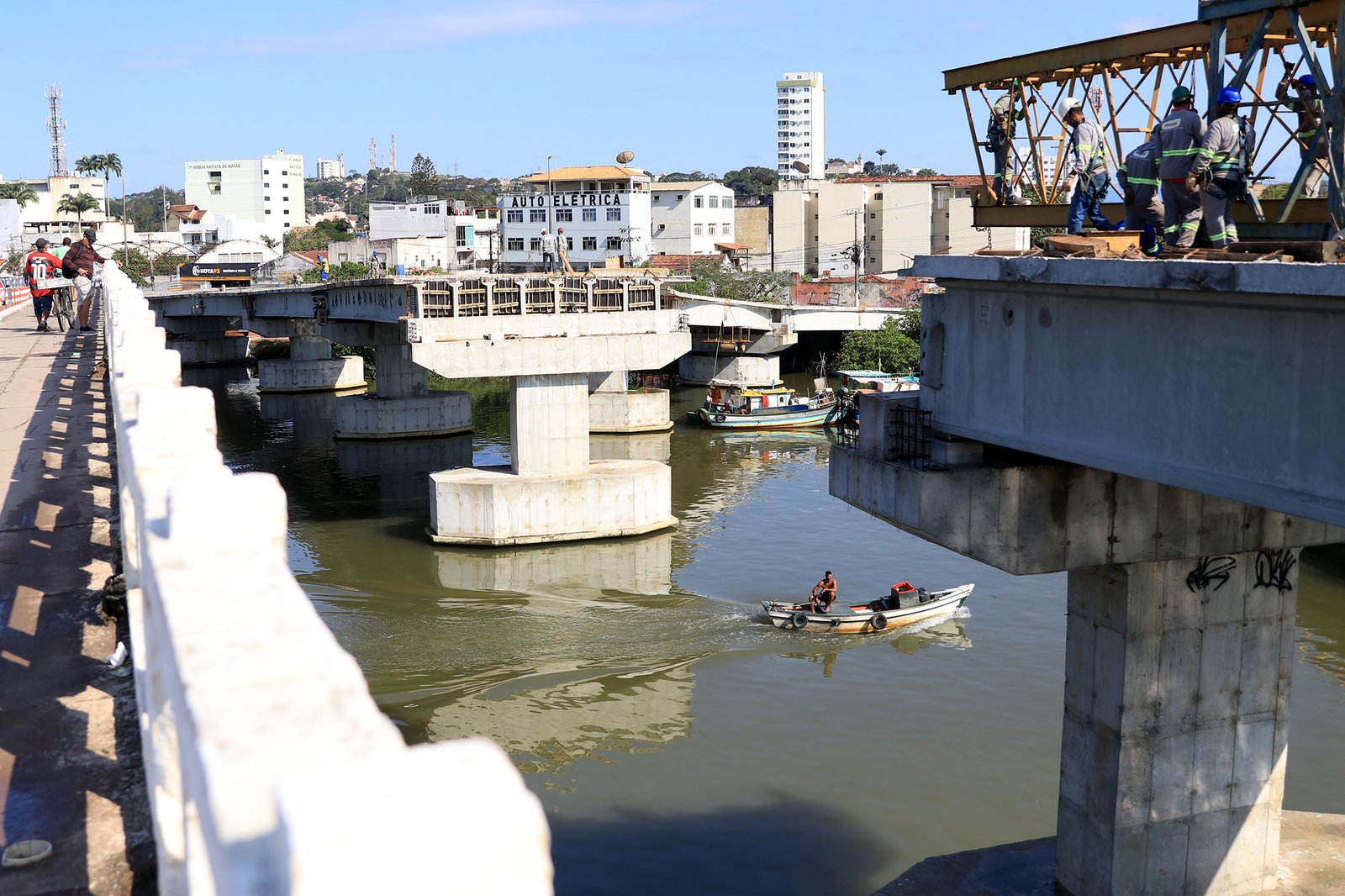 Em Macaé, a obra da nova ponte da Barra chegam a 90%