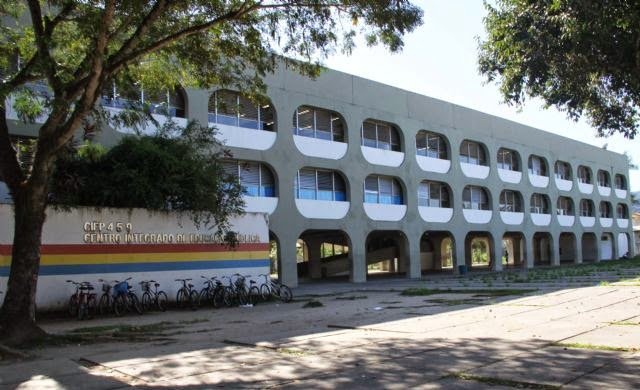 Educação em crise: Rio de Janeiro amarga penúltimo lugar no IDEB e escola de Casimiro de Abreu lidera lista das piores