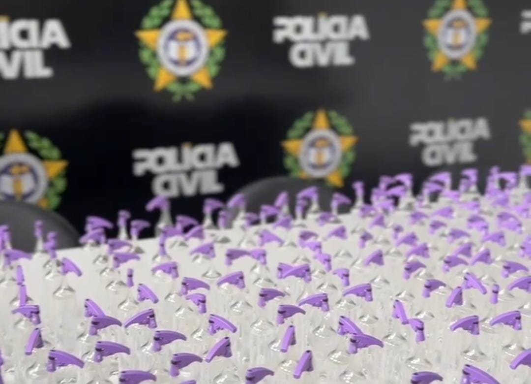 POLÍCIA CIVIL INTERCEPTA CARGA DE LANÇA PERFUME NA BR-101