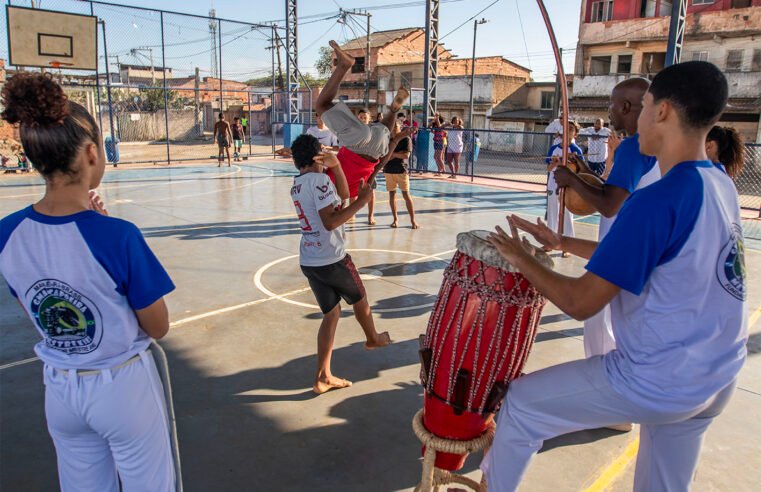 CEU Malvinas realiza apresentação de capoeira com alunos do Polo de Cultura da Fronteira