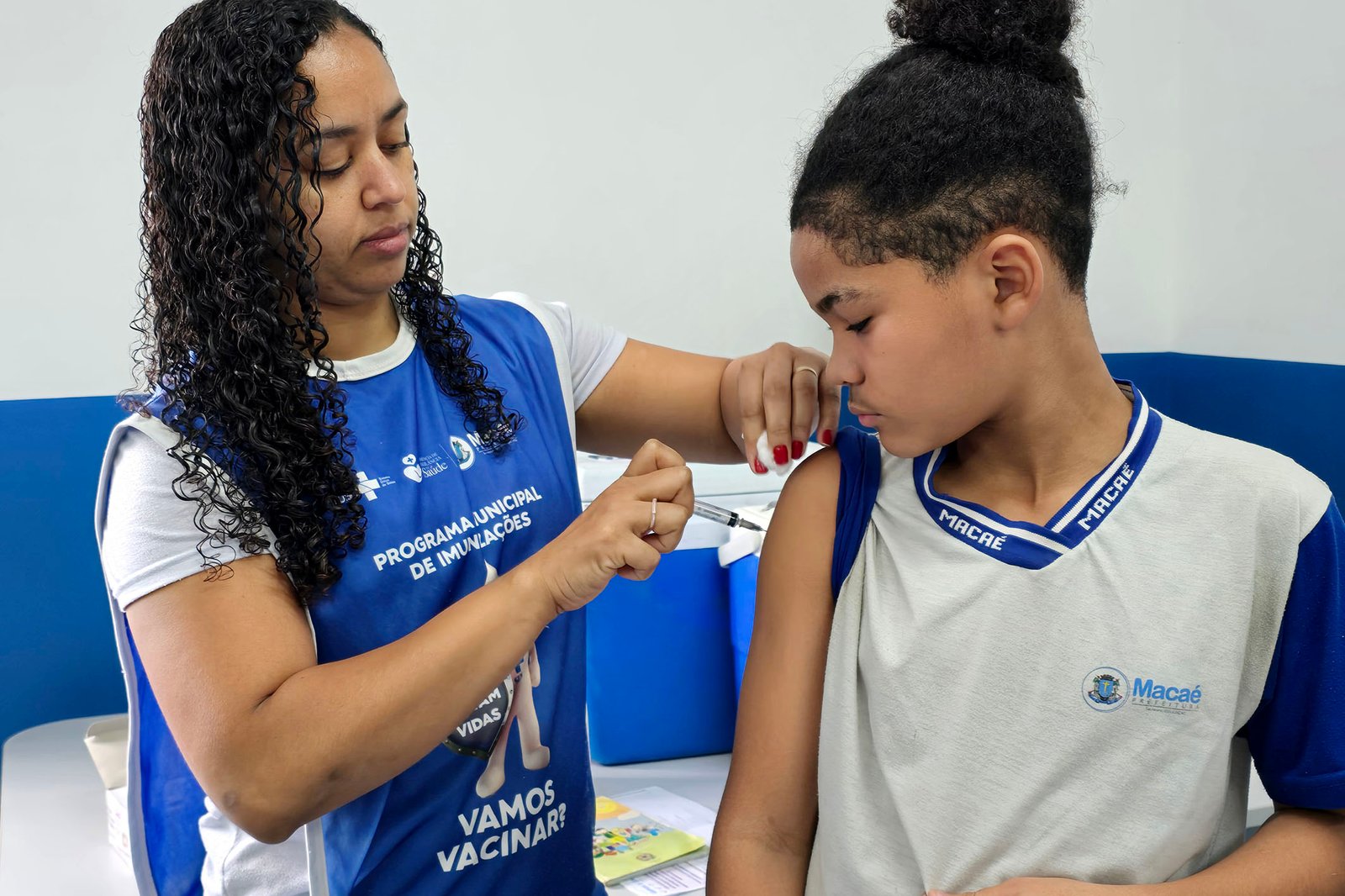 Vacinação contra o HPV no Calçadão da Avenida Rui Barbosa neste sábado