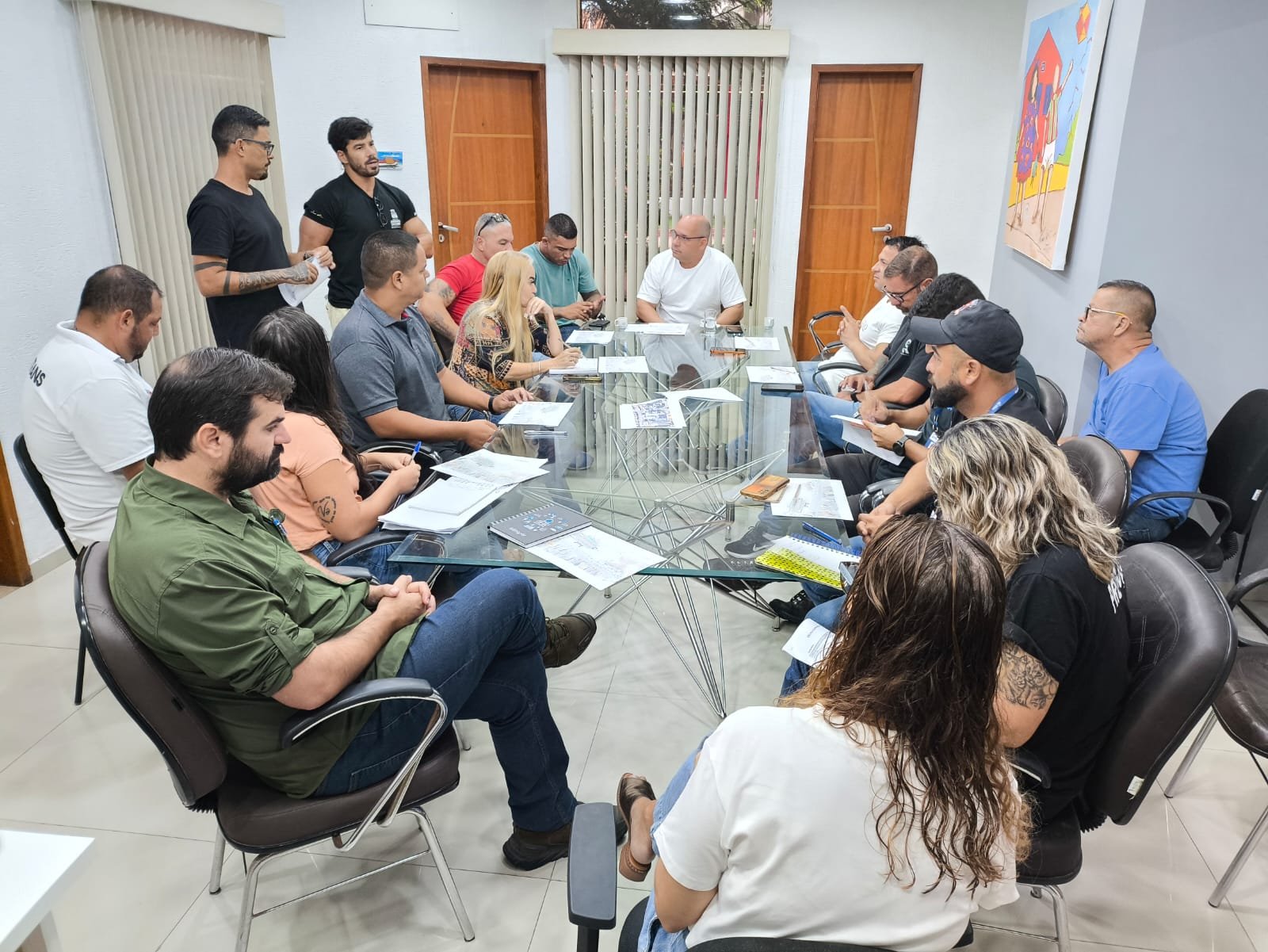 Reunião define esquema especial de segurança e ordenamento para o Carnaval 2026 em Arraial do Cabo
