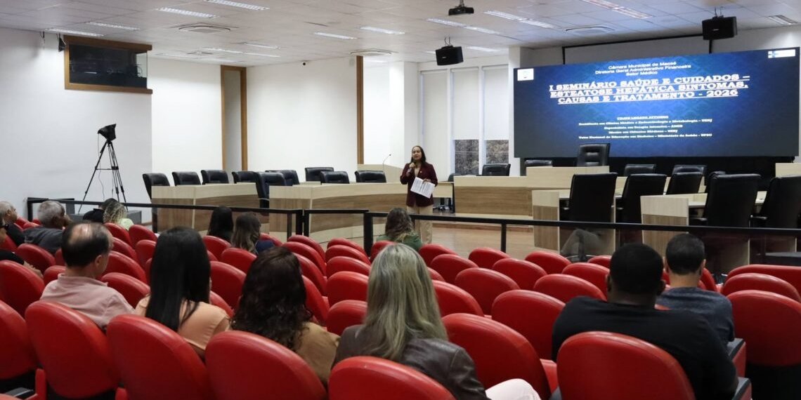 Câmara de Macaé promove ação sobre gordura no fígado com exames voltados aos servidores